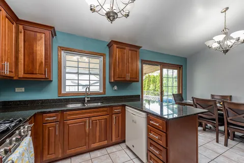 $290,000 | 3332 North Lewis Avenue, Waukegan, IL 60087
