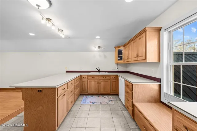 $1,095,000 | 23901 Highway 902, Bennett, NC 27208