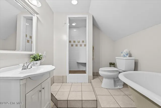 $1,095,000 | 23901 Highway 902, Bennett, NC 27208