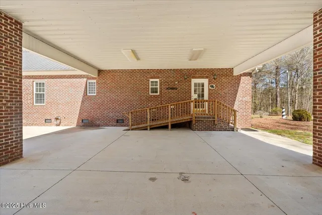 $1,095,000 | 23901 Highway 902, Bennett, NC 27208