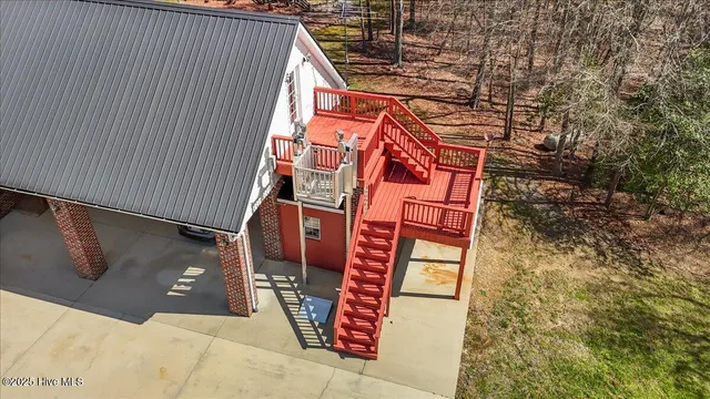 $1,095,000 | 23901 Highway 902, Bennett, NC 27208