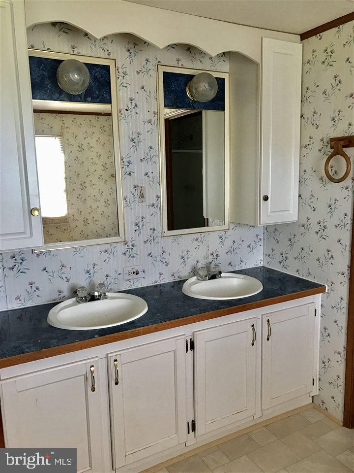 4054 Brownton Road Felton, PA 17322 - Photo 17 of 35