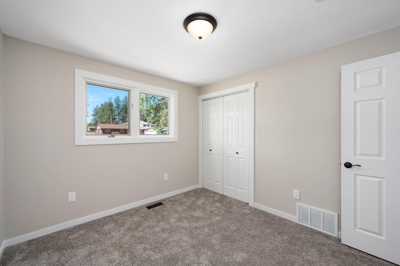 11908 North Ruby Road Spokane, WA 99218 - Photo 11 of 23