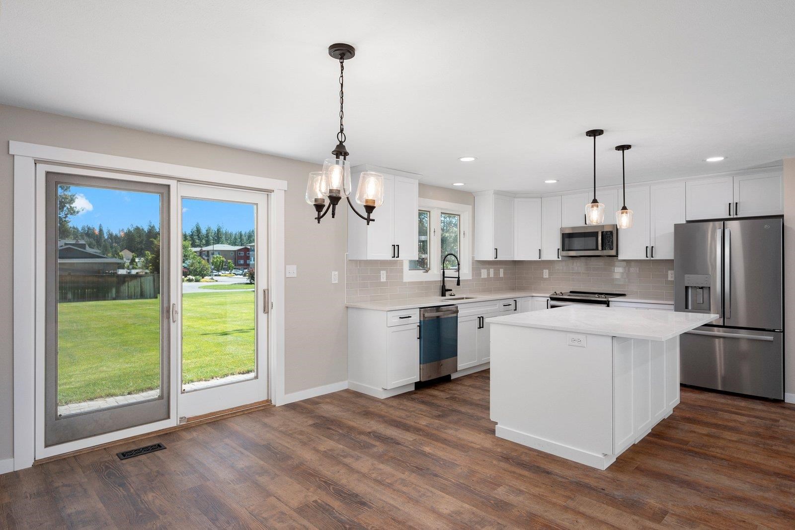 11908 North Ruby Road Spokane, WA 99218 - Photo 5 of 23
