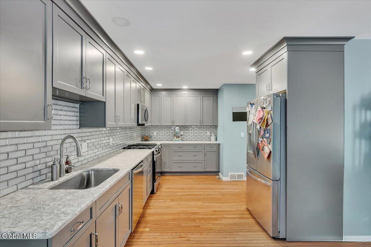 1003 Sterling Ridge Drive Rensselaer, NY 12144 - Photo 18 of 48 18-P1726918