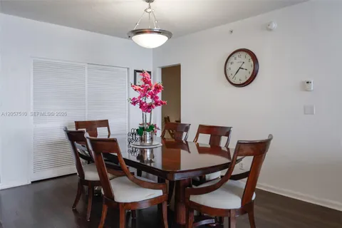 $360,000 | 3000 South Ocean Drive, Unit 1506, Hollywood, FL 33019