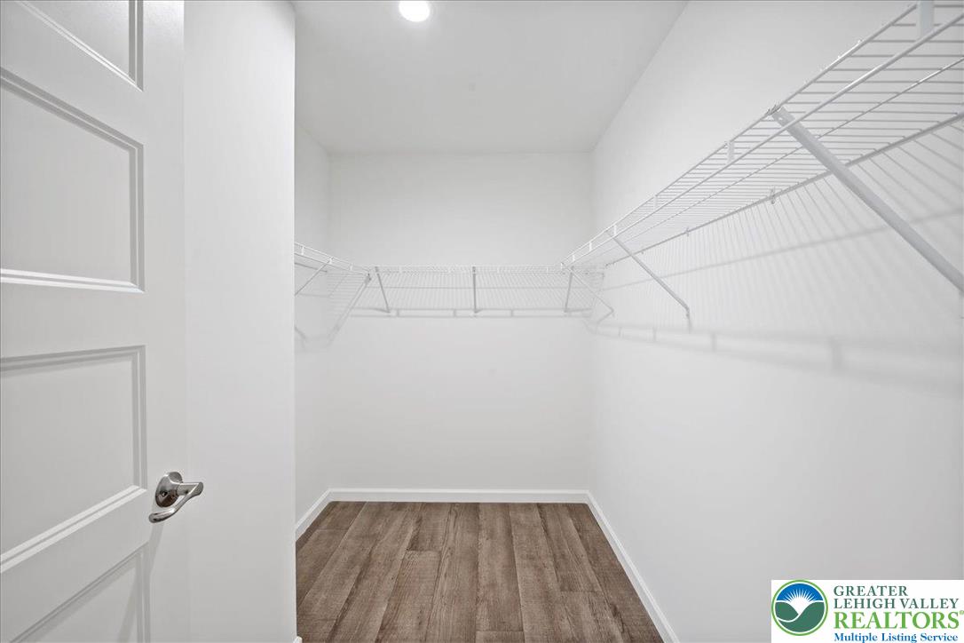 3983 Hastings Road Walnutport, PA 18088 - Photo 28 of 39 Primary Walk-in Closet