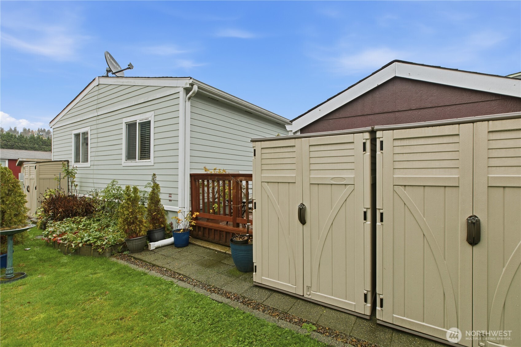 15271 Oak Drive Renton, WA 98058 - Photo 25 of 36