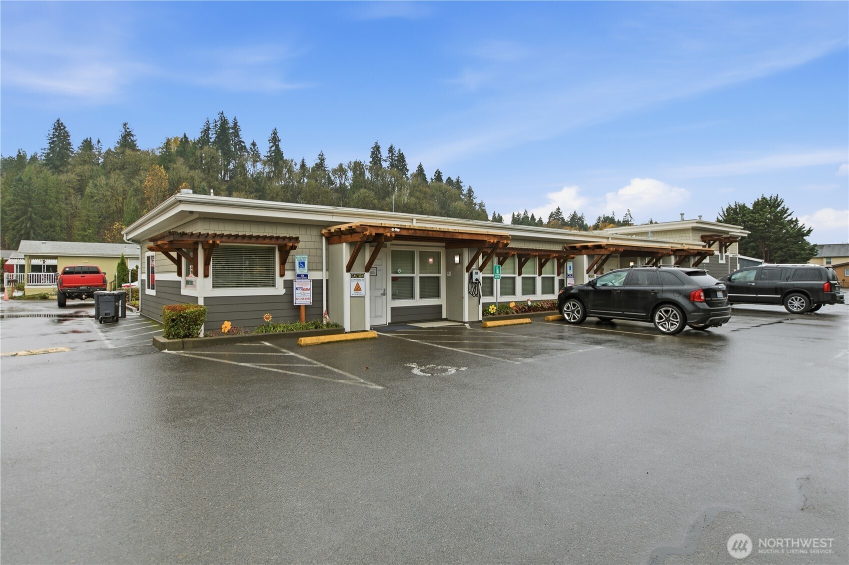 15271 Oak Drive Renton, WA 98058 - Photo 30 of 36