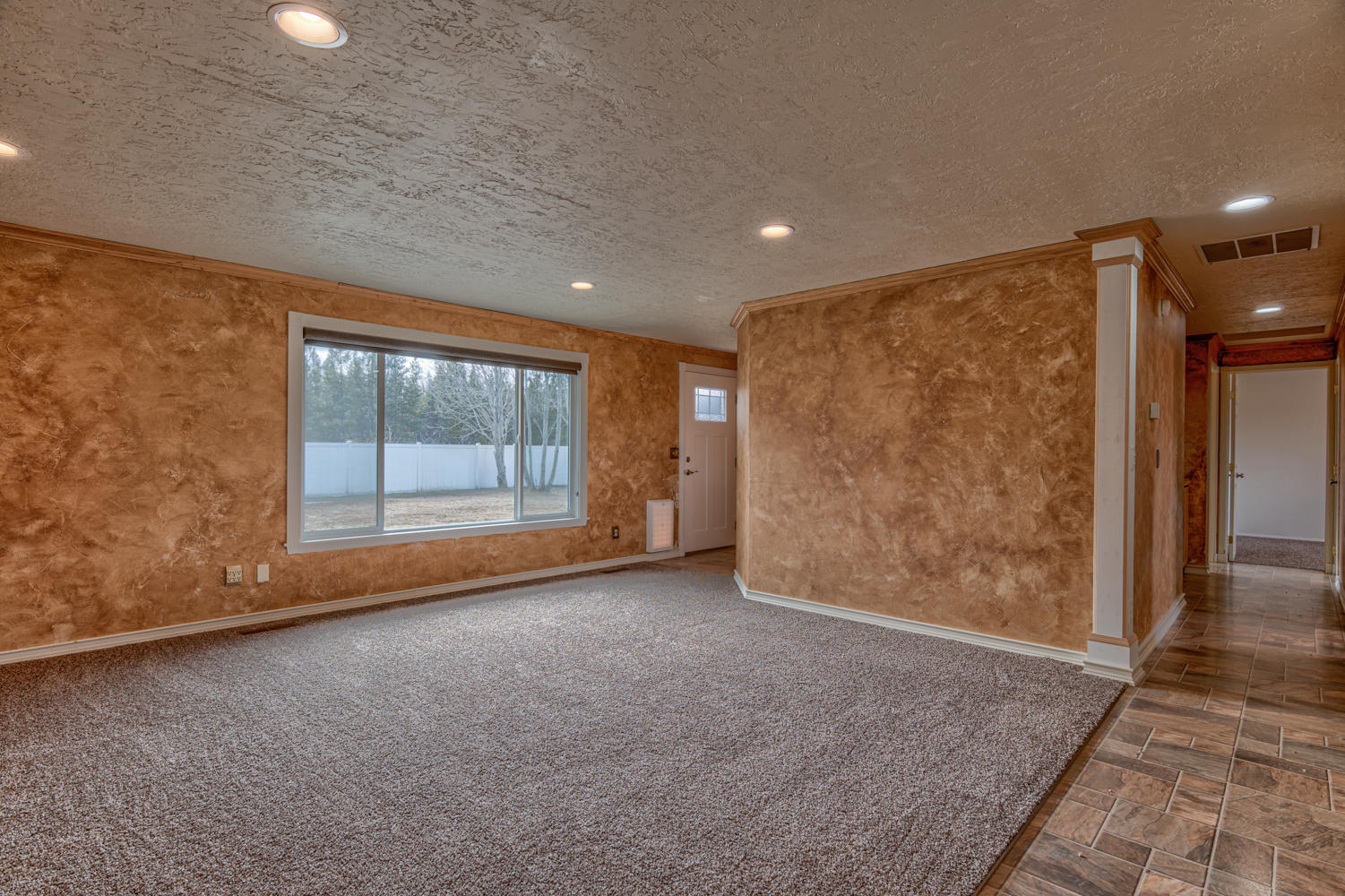 52675 Huntington Road La Pine, OR 97739 - Photo 8 of 43 52675 Huntington Rd., LaPine - 34