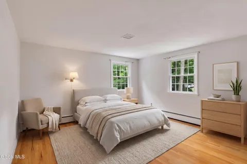 $450,000 | 9 Chestnut Lane, Clifton Park, NY 12065