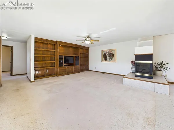 $700,000 | 611 Q Street, Penrose, CO 81240