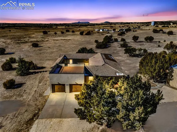 $700,000 | 611 Q Street, Penrose, CO 81240