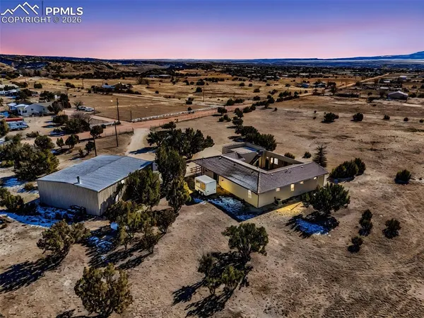 $700,000 | 611 Q Street, Penrose, CO 81240