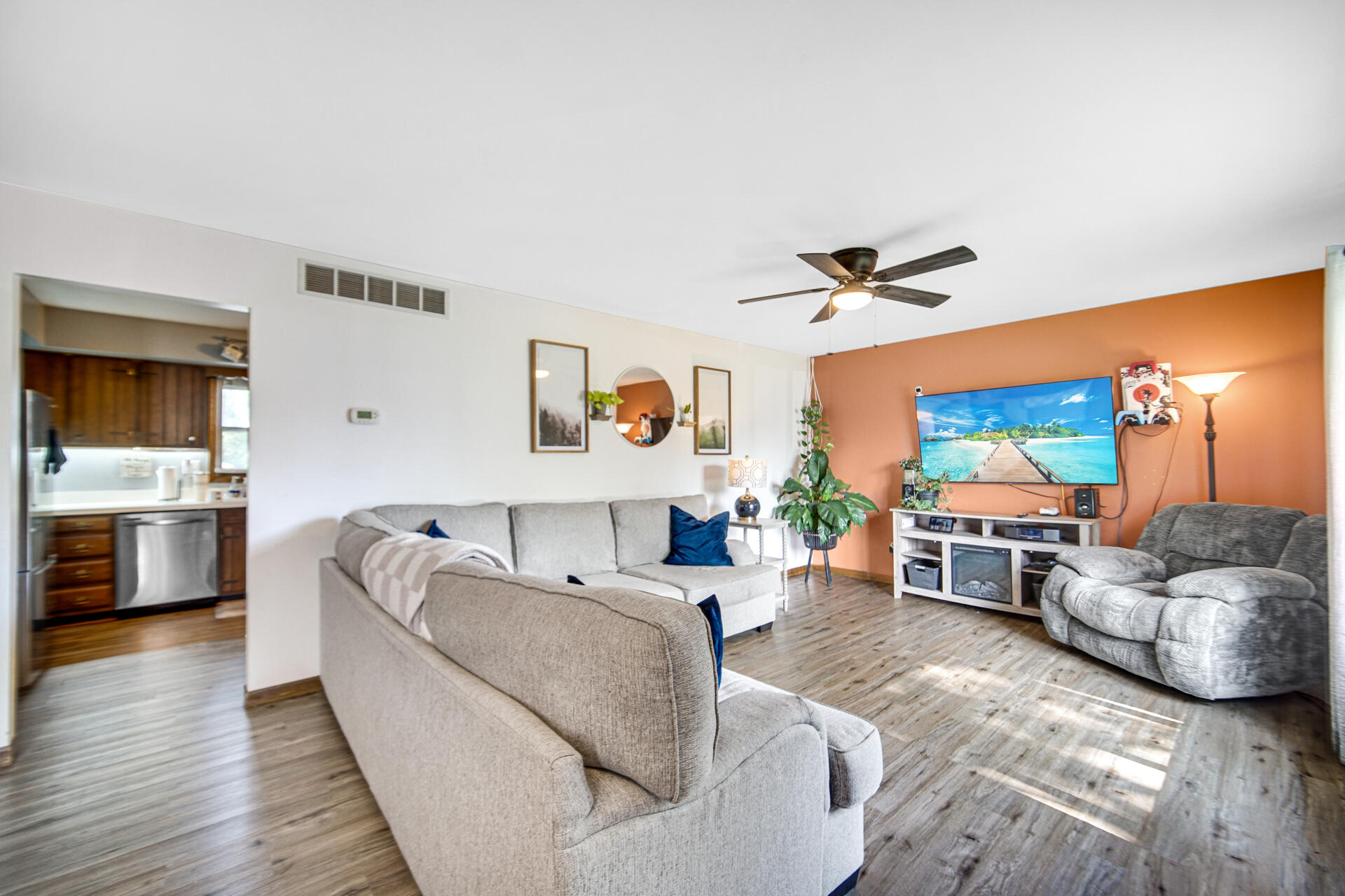 9400 Hayes Street Crown Point, IN 46307 - Photo 4 of 20 1920x1280