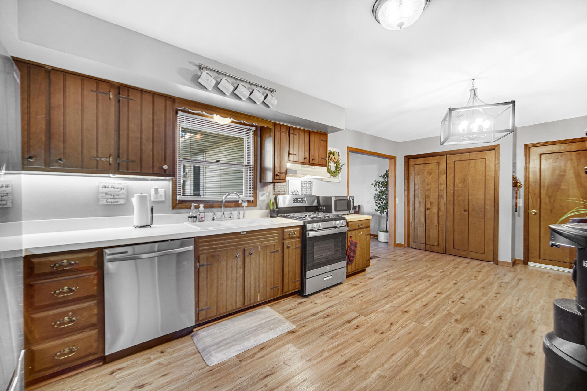 9400 Hayes Street Crown Point, IN 46307 - Photo 5 of 20 1920x1280