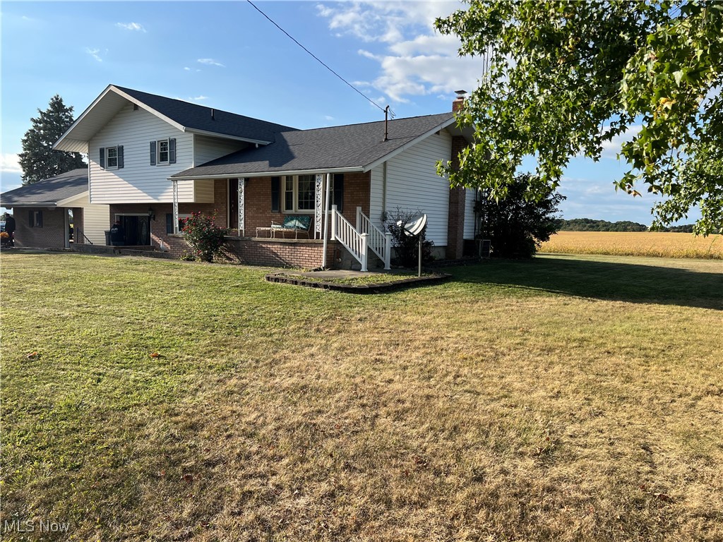 28928 Buck Road Beloit, OH 44609 - Photo 14 of 29