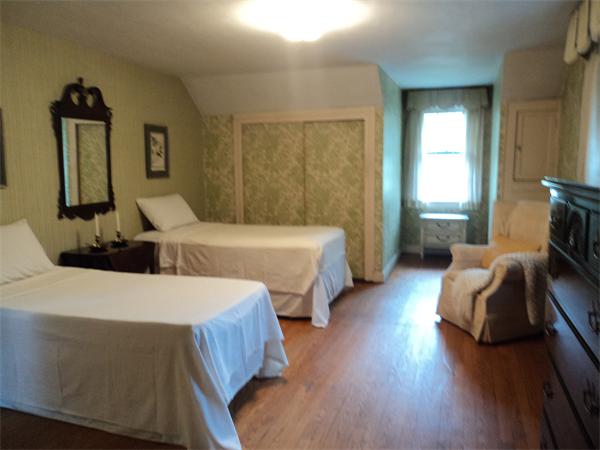 203 Atwater Road Springfield, MA 01107 - Photo 13 of 20 Gallery Image 13