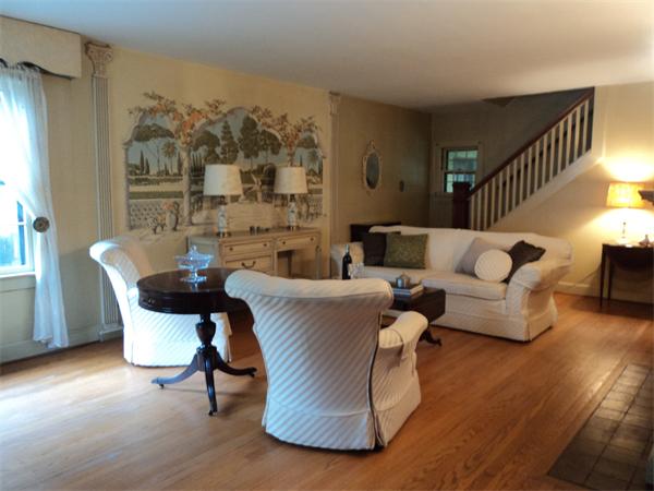 203 Atwater Road Springfield, MA 01107 - Photo 8 of 20 Gallery Image 8