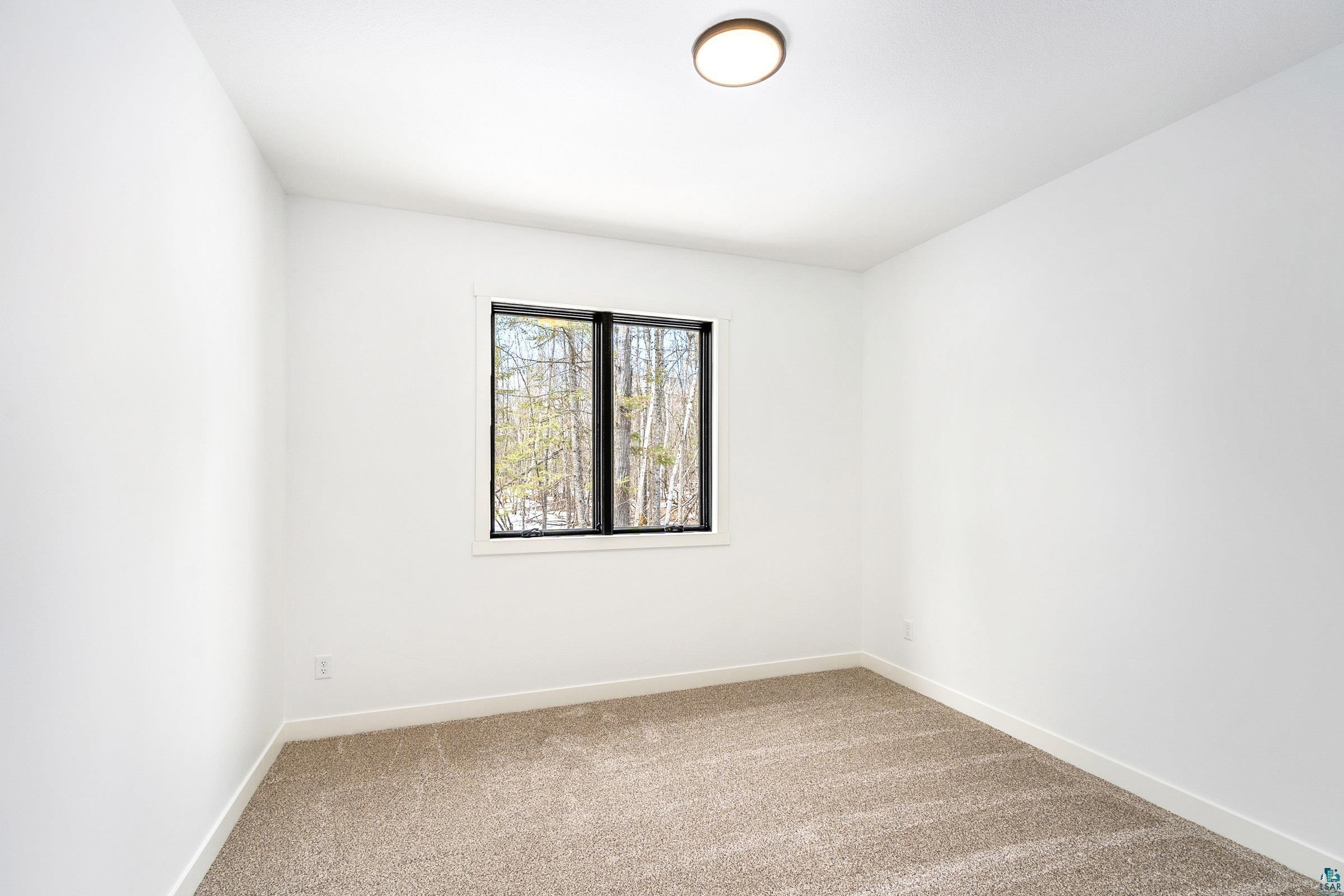 2465 Lismore Road Duluth, MN 55804 - Photo 26 of 49 Bedroom 2