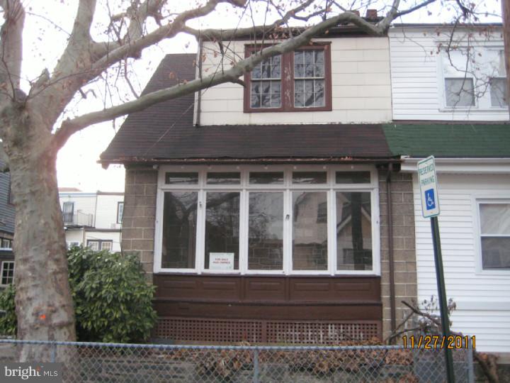 142 Ashby Road Upper Darby, PA 19082 - Photo 2 of 13