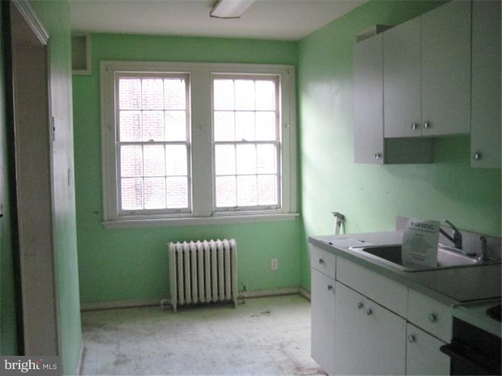 142 Ashby Road Upper Darby, PA 19082 - Photo 11 of 13