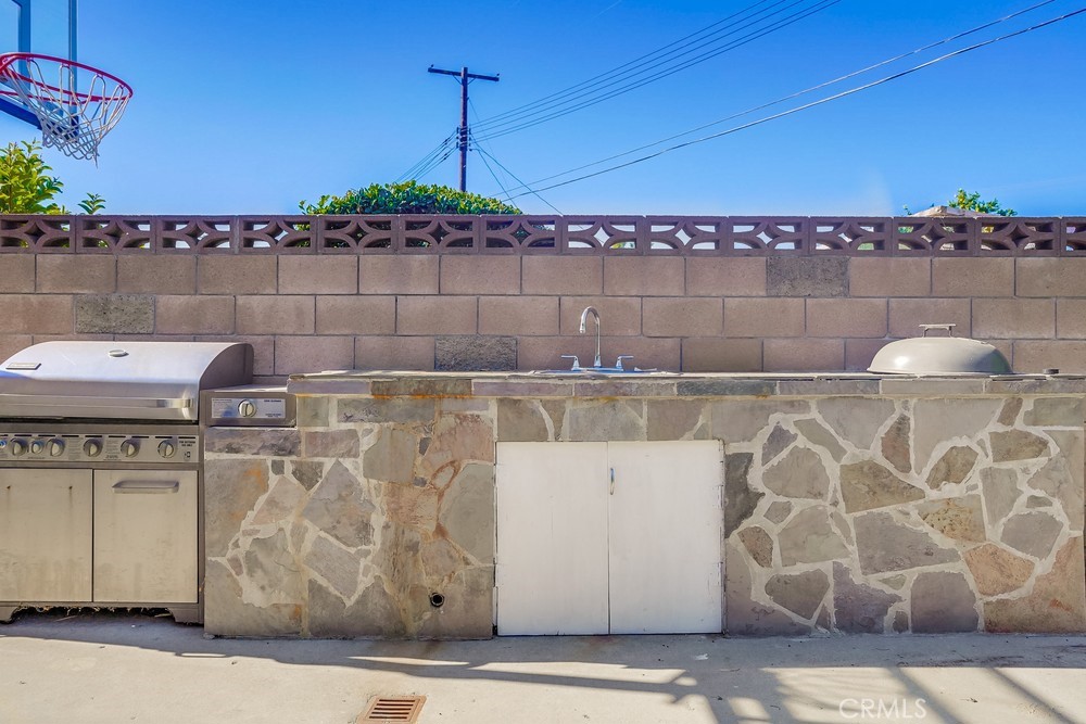 20643 Romar Street Chatsworth, CA 91311 - Photo 23 of 27