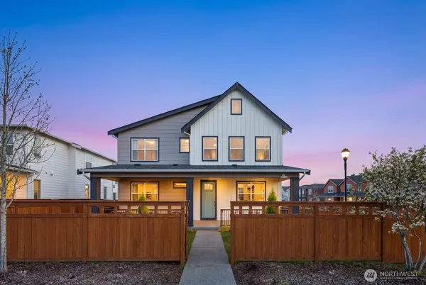 $989,000 | 9836 6th Avenue Southwest, Seattle, WA 98106