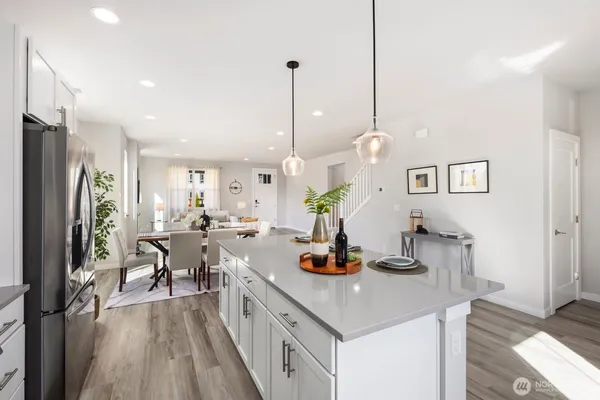 $989,000 | 9836 6th Avenue Southwest, Seattle, WA 98106