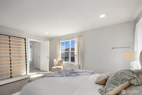 $989,000 | 9836 6th Avenue Southwest, Seattle, WA 98106