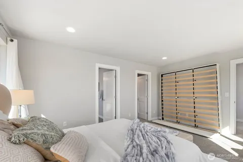 $989,000 | 9836 6th Avenue Southwest, Seattle, WA 98106