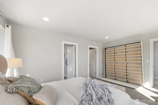 $989,000 | 9836 6th Avenue Southwest, Seattle, WA 98106