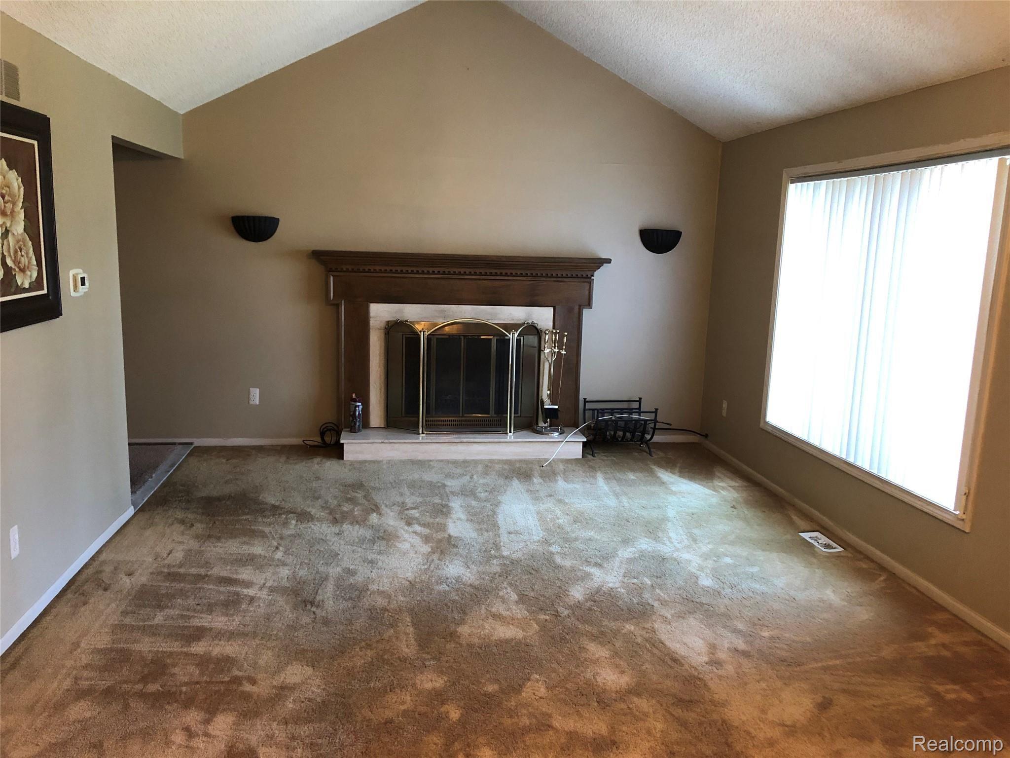 11427 Common Road Warren, MI 48093 - Photo 15 of 43 IMG_0168.jpg