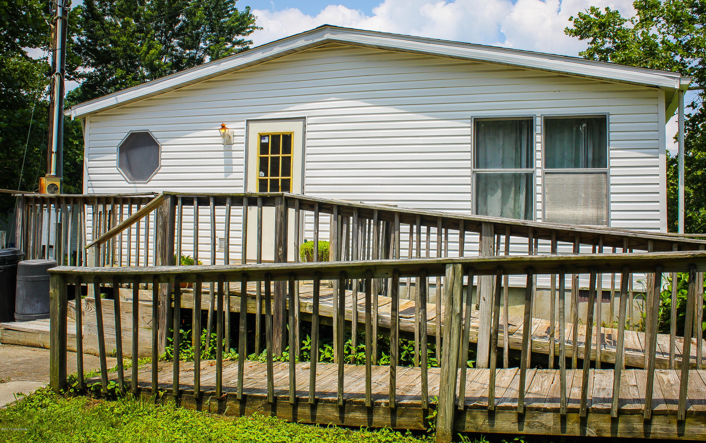 492 Cundiff Hollow Road Lebanon Junction, KY 40150 - Photo 5 of 40 IMG_3061