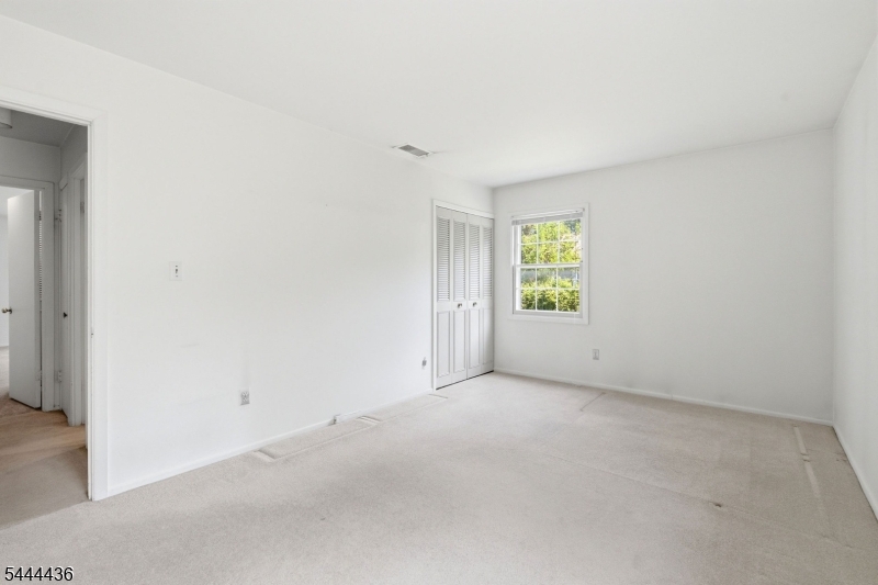 23 Sweetbriar Road Somerset, NJ 08873 - Photo 27 of 49