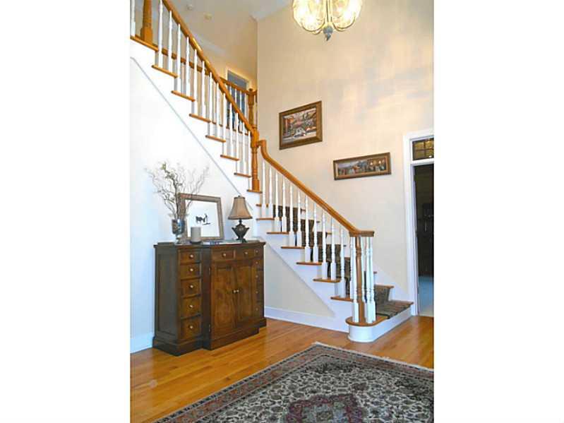 3271 Smokey Ridge Circle Carmel, IN 46033 - Photo 4 of 24 Gallery Image 4