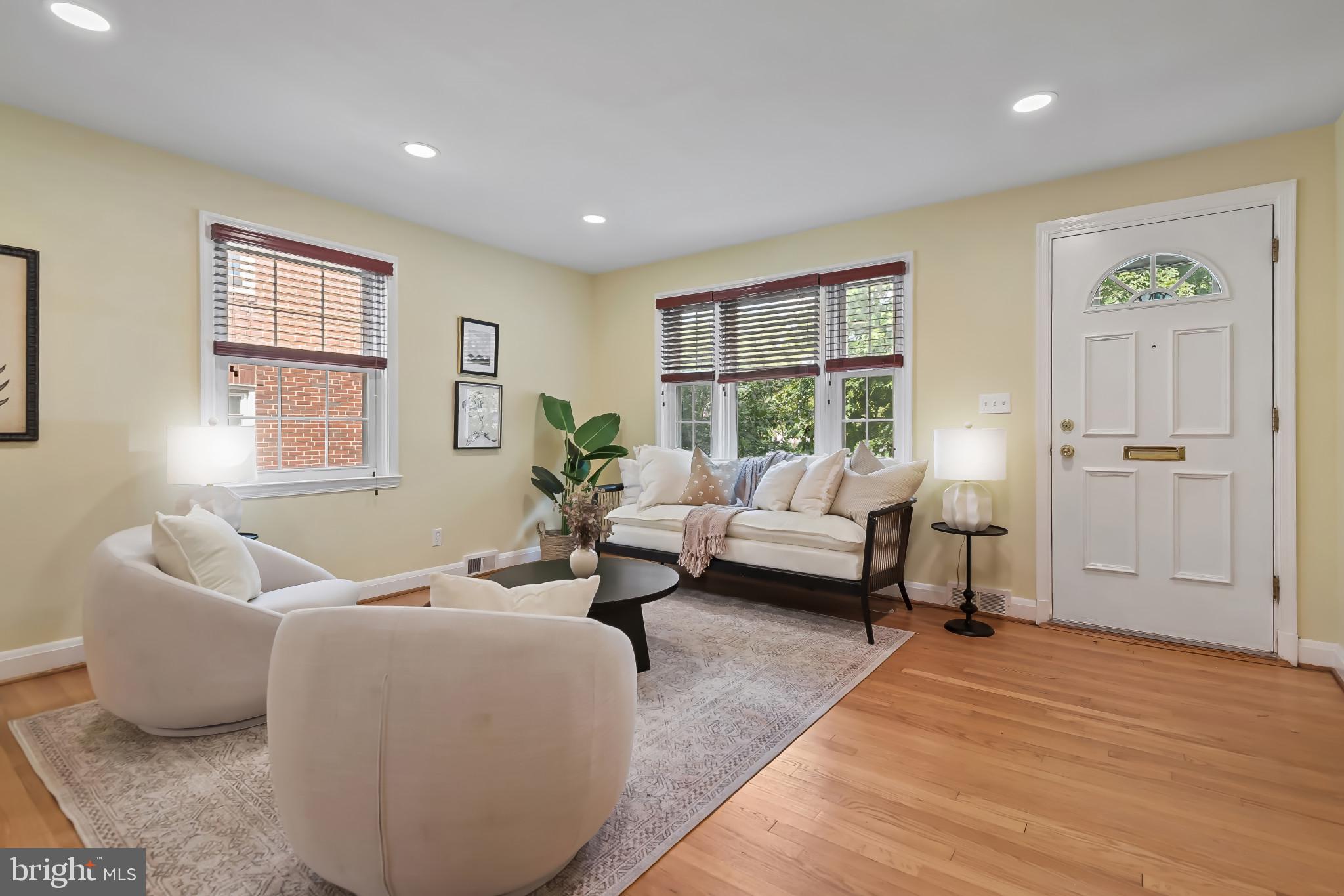 101 Regester Avenue Baltimore, MD 21212 - Photo 23 of 53 a living room with furniture and a window