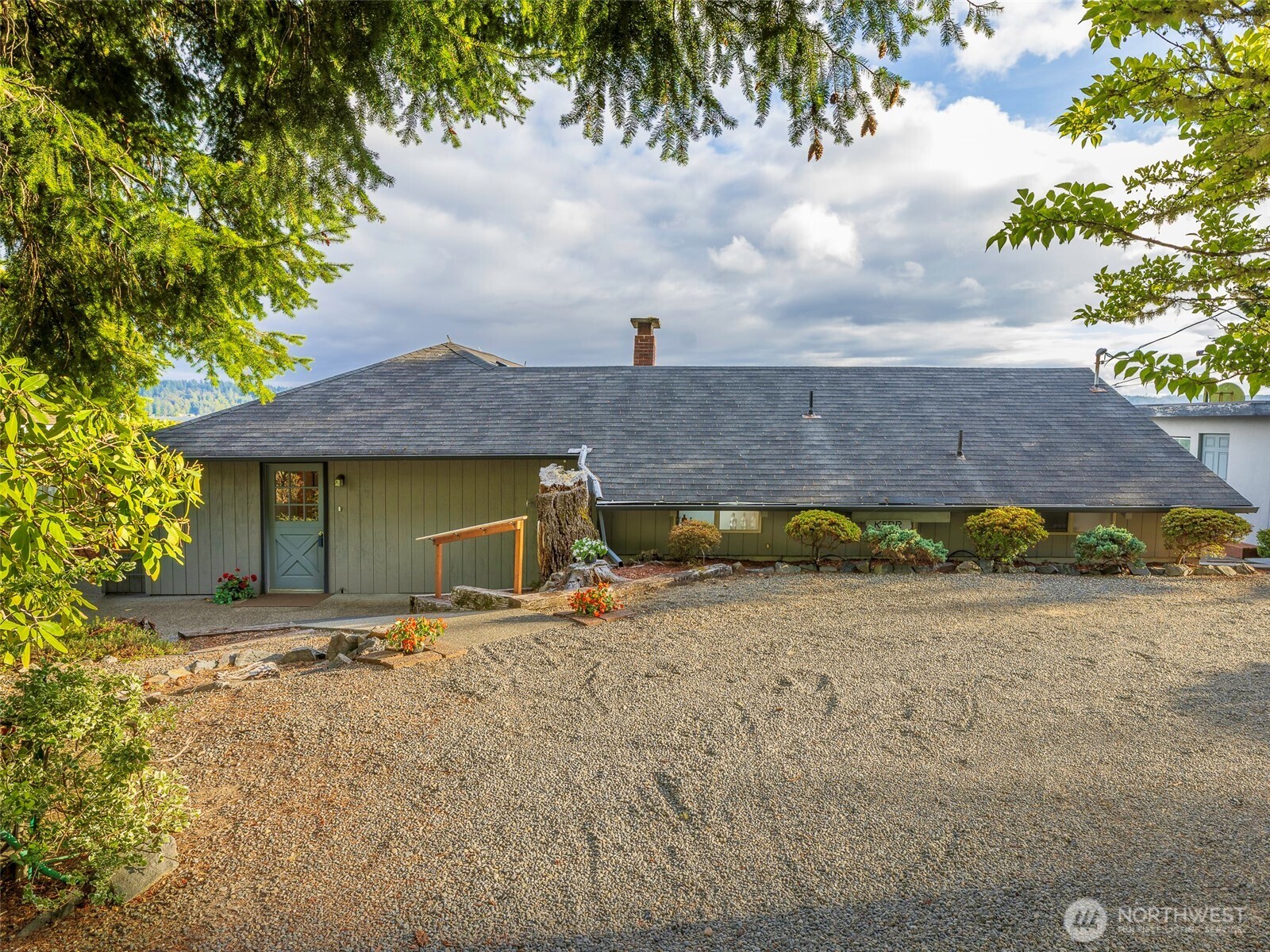 451 Northeast Landon Road Belfair, WA 98528 - Photo 5 of 40 Gallery Image 5