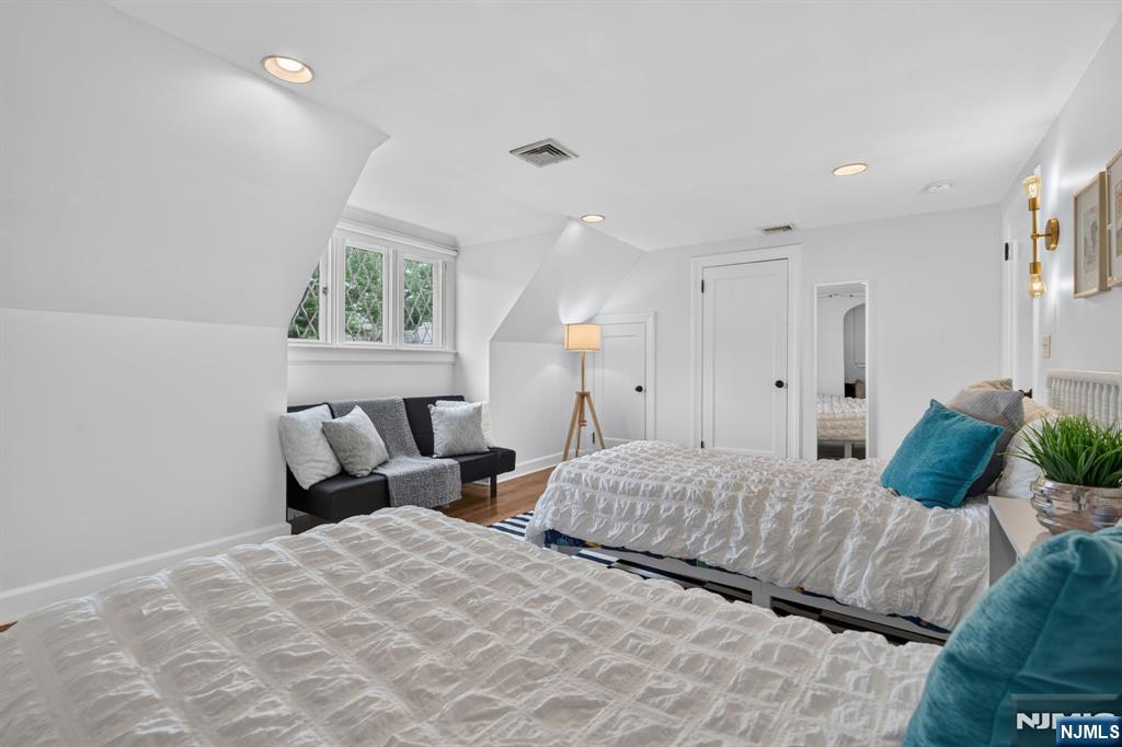 89 Whitney Road Short Hills, NJ 07078 - Photo 26 of 39