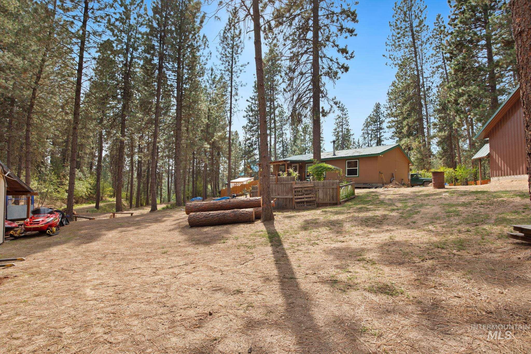 10 Cricket Road Garden Valley, ID 83622 - Photo 14 of 50 View of yard