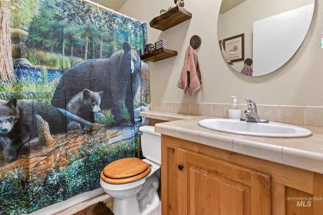 $499,000 | 10 Cricket Road, Garden Valley, ID 83622