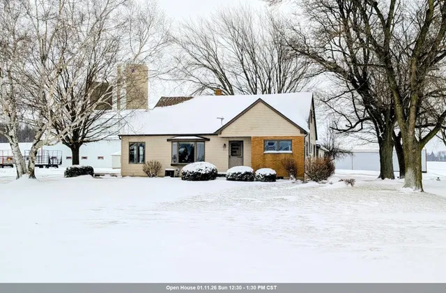 $389,900 | W3431 County Rd KK, Kaukauna, WI 54130