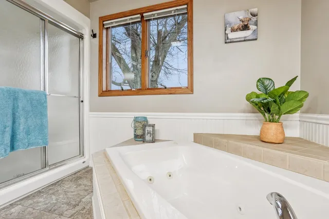 $389,900 | W3431 County Rd KK, Kaukauna, WI 54130