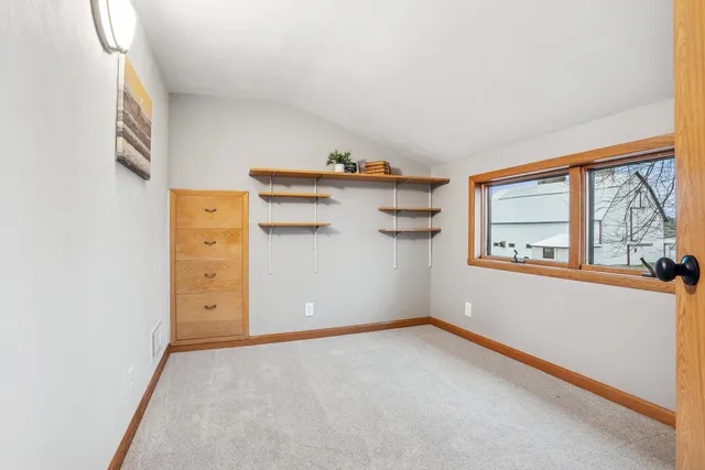 $389,900 | W3431 County Rd KK, Kaukauna, WI 54130