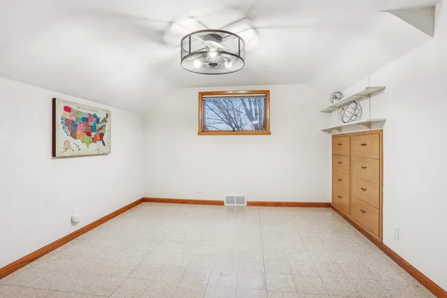 $389,900 | W3431 County Rd KK, Kaukauna, WI 54130