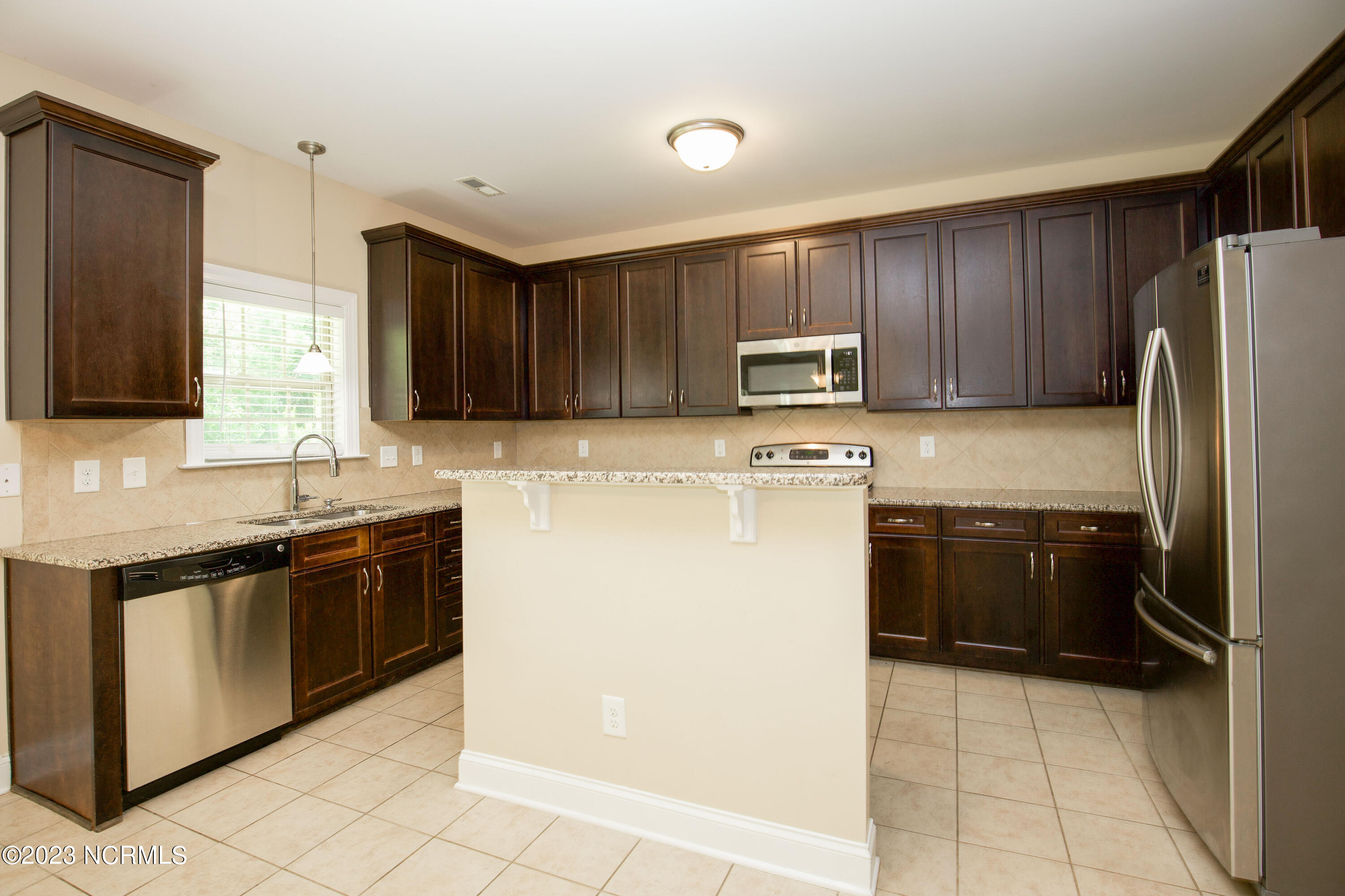 321 Colonist Place Cameron, NC 28326 - Photo 20 of 63 321 Colonist Pl-23