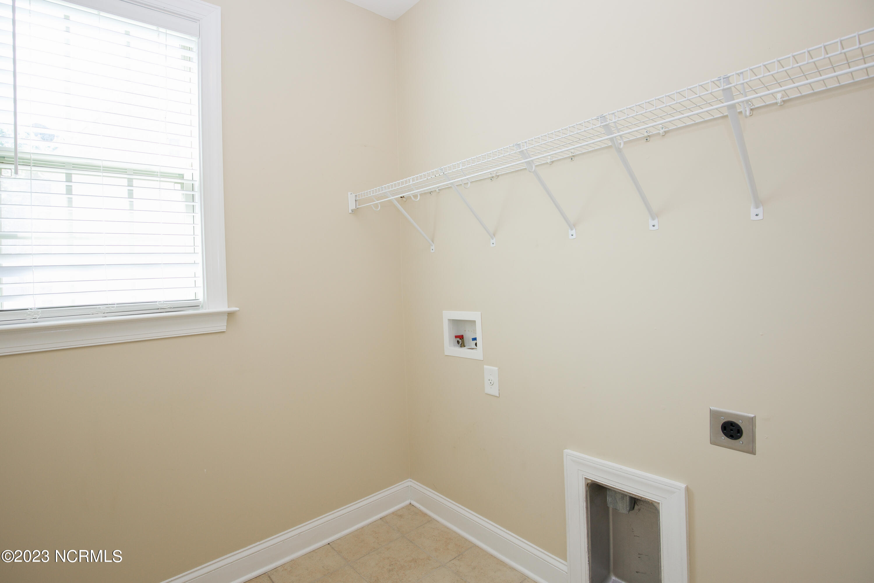 321 Colonist Place Cameron, NC 28326 - Photo 25 of 63 321 Colonist Pl-34