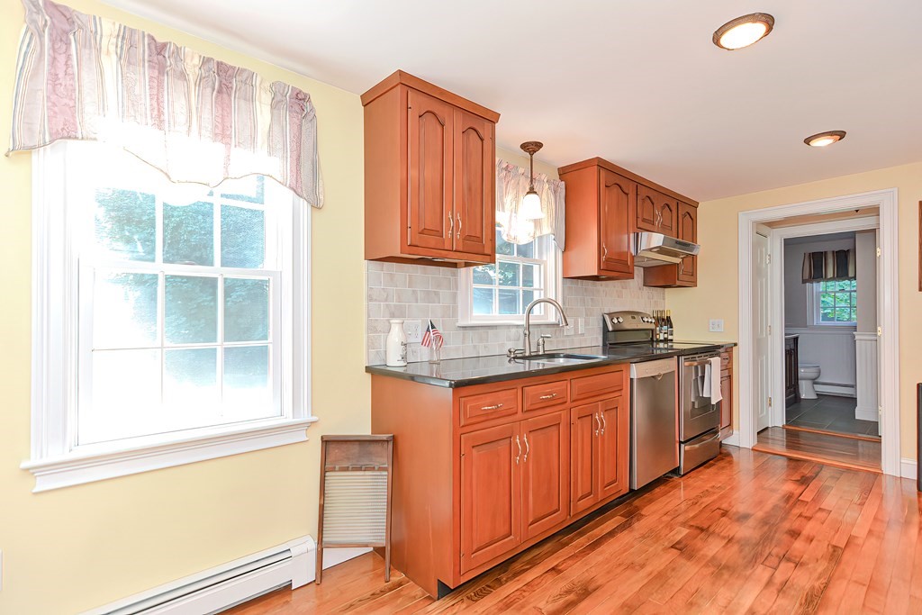 123 Baker Road Raynham, MA 02767 - Photo 8 of 41 Gallery Image 8