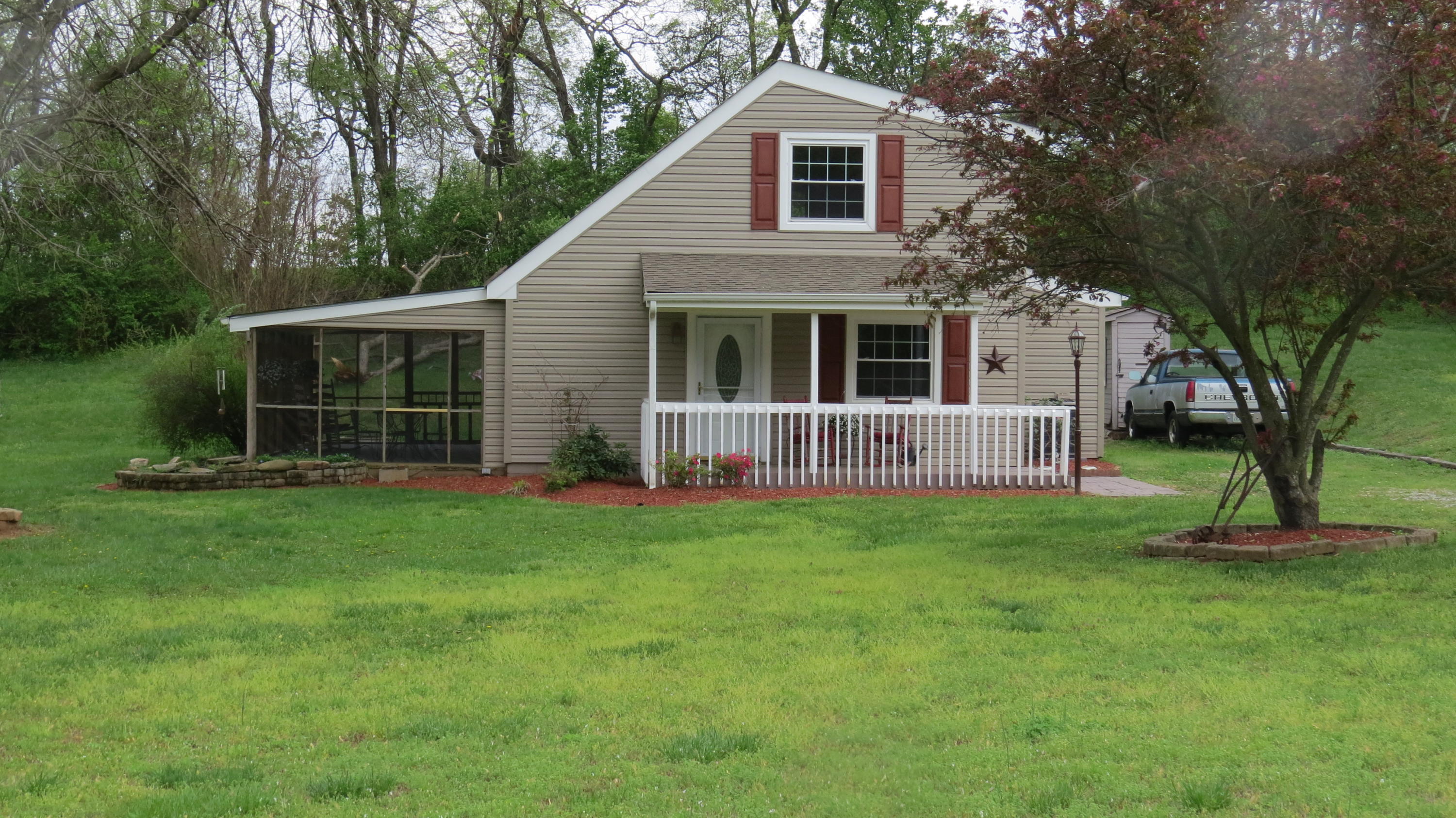 6328 Old Mountain Road Roanoke, VA 24019 - Photo 1 of 23 Front