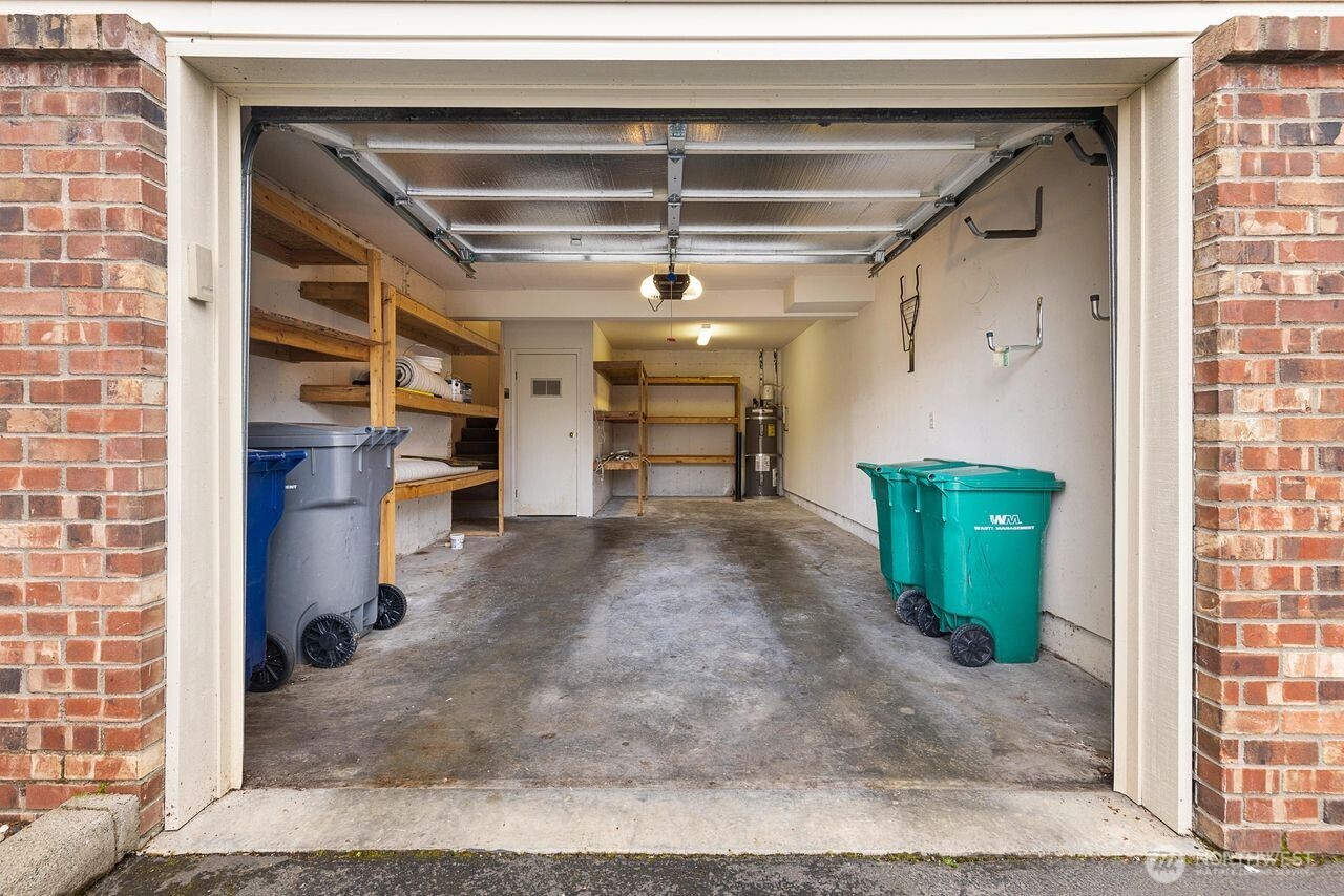 10909 Avondale Road Northeast, Unit P161 Redmond, WA 98052 - Photo 17 of 18